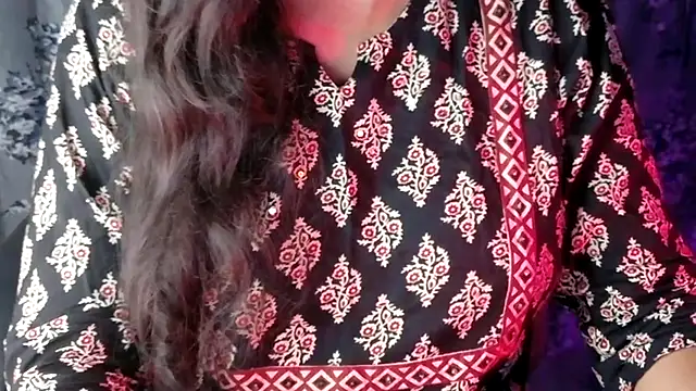 Snapshot of SexyAndHottie chatting on July 2026 05:26:02 PM SexyAndHottie online show from July 2026 05:26:02 PM