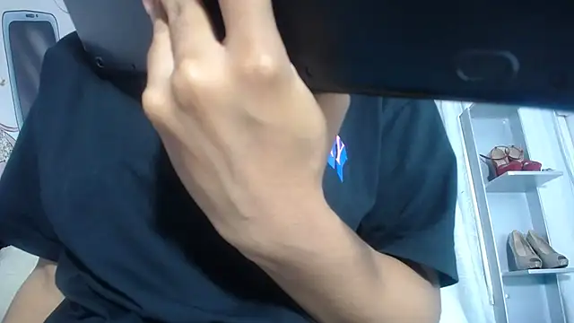 Snapshot of KOURTNEY-- chatting on September 2025 01:39:02 AM KOURTNEY-- online show from September 2025 01:39:02 AM