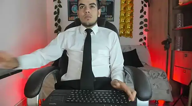 Snapshot of mikee_scooth chatting on January 2025 11:12:02 AM mikee scooth online show from January 2025 11:12:02 AM