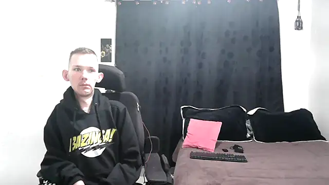 Sophia and Thomas online show from December 2024 12:15:01 PM