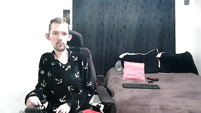 Sophia and Thomas online show from February 2025 08:28:01 AM