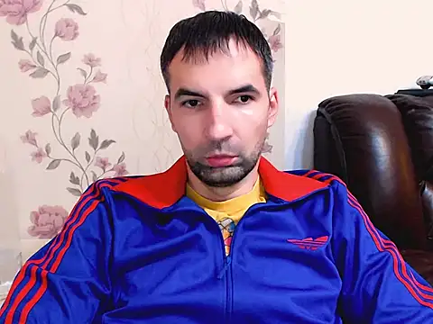 Leo 1617 online show from November 2025 05:25:01 PM