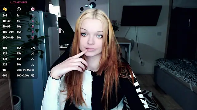 illililliilli online show from March 2025 03:20:01 PM