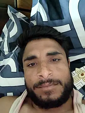 Snapshot of vkhotboy143 chatting on March 2025 07:35:02 PM vkhotboy143 online show from March 2025 07:35:02 PM