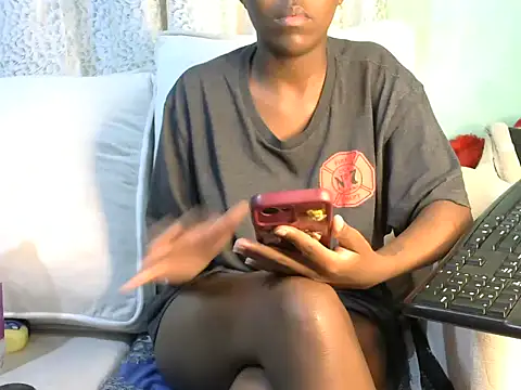 Caryyyl online show from November 2025 09:03:02 PM