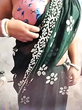 Snapshot of Priya-bhabi012 chatting on October 2025 08:27:05 AM Priya-bhabi012 online show from October 2025 08:27:05 AM