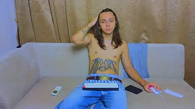 Snapshot of do_u_know_them chatting on February 2025 12:31:01 PM do u know them online show from February 2025 12:31:01 PM