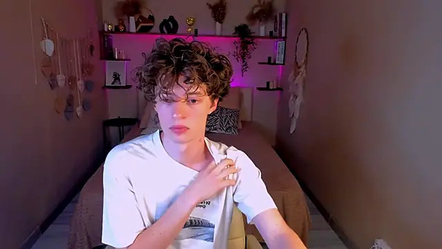 Snapshot of LukeSweet chatting on July 2026 10:24:01 AM LukeSweet online show from July 2026 10:24:01 AM