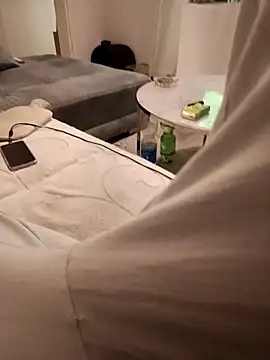 vielcumm online show from February 2026 09:55:01 PM