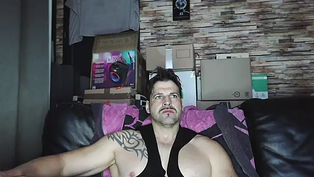 XxBigboybandxX online show from February 2026 05:41:01 AM