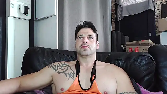 XxBigboybandxX online show from March 2026 02:17:02 PM