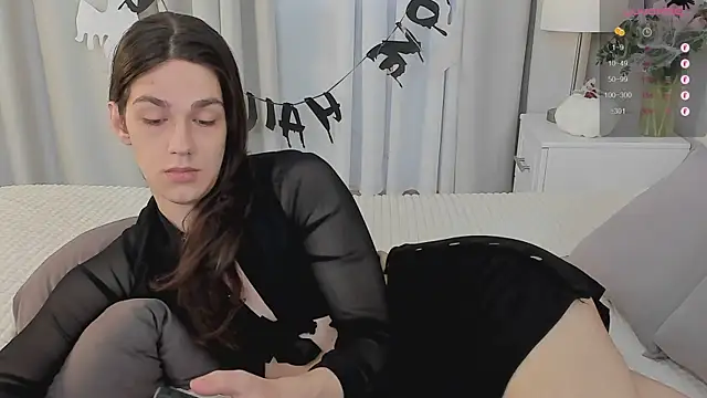 Alfreda Mills online show from October 2025 10:16:02 AM