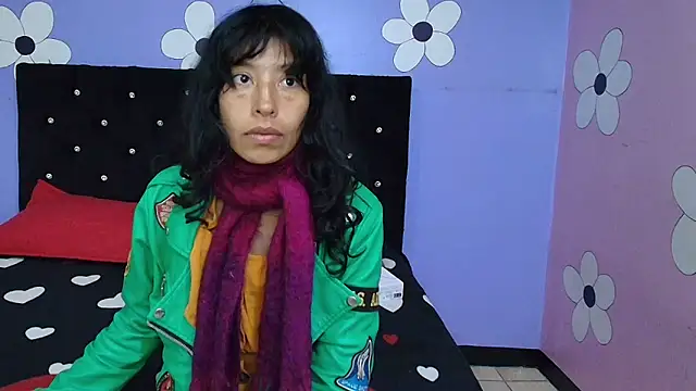 karolinee 66  online show from March 2026 03:57:02 AM