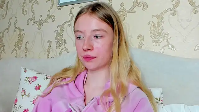 Snapshot of minidivaa_ chatting on December 2024 01:59:01 AM minidivaa online show from December 2024 01:59:01 AM