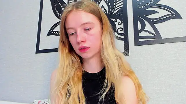 Snapshot of minidivaa_ chatting on February 2025 01:22:01 PM minidivaa online show from February 2025 01:22:01 PM