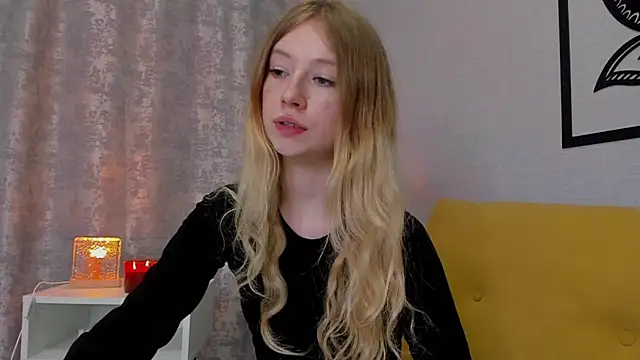 Snapshot of minidivaa_ chatting on February 2025 07:43:02 PM minidivaa online show from February 2025 07:43:02 PM