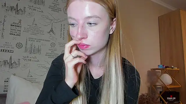 Snapshot of minidivaa_ chatting on September 2025 06:08:02 PM minidivaa online show from September 2025 06:08:02 PM