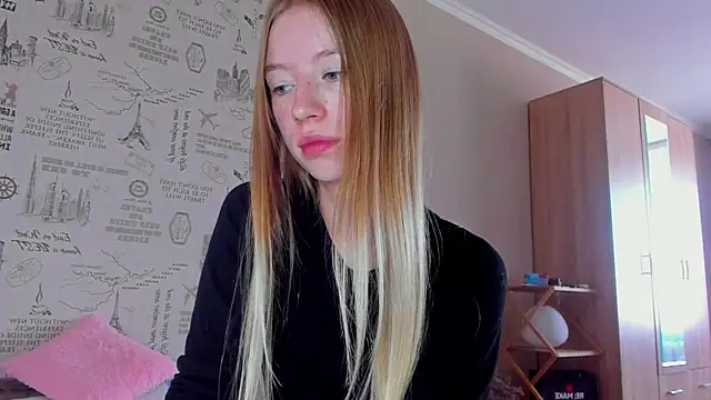 Snapshot of minidivaa_ chatting on September 2025 06:57:01 AM minidivaa online show from September 2025 06:57:01 AM