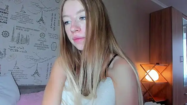 Snapshot of minidivaa_ chatting on October 2025 09:40:01 AM minidivaa online show from October 2025 09:40:01 AM