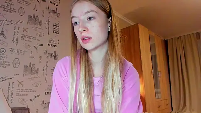 Snapshot of minidivaa_ chatting on October 2025 09:01:01 PM minidivaa online show from October 2025 09:01:01 PM