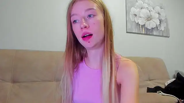 Snapshot of minidivaa_ chatting on October 2025 07:47:01 PM minidivaa online show from October 2025 07:47:01 PM