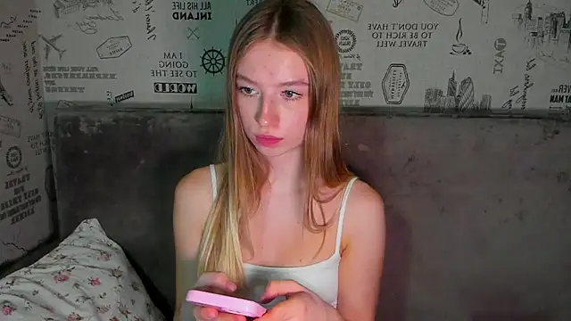 Snapshot of minidivaa_ chatting on November 2025 09:37:02 PM minidivaa online show from November 2025 09:37:02 PM