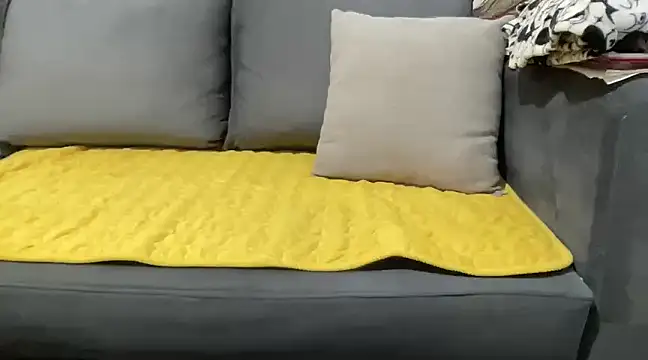 Snapshot of 4small4inchlol chatting on January 2025 04:57:01 PM 4small4inchlol online show from January 2025 04:57:01 PM