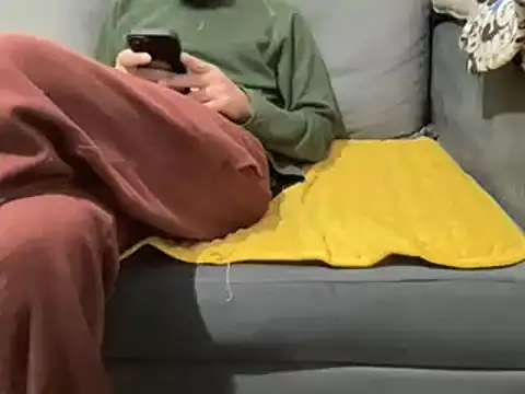 Snapshot of 4small4inchlol chatting on February 2025 09:07:02 PM 4small4inchlol online show from February 2025 09:07:02 PM