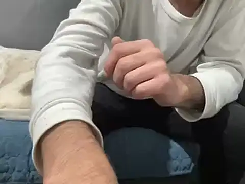 Snapshot of 4small4inchlol chatting on February 2025 10:40:02 AM 4small4inchlol online show from February 2025 10:40:02 AM