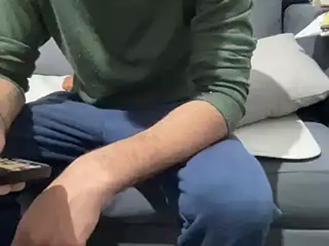 Snapshot of 4small4inchlol chatting on March 2025 05:39:01 PM 4small4inchlol online show from March 2025 05:39:01 PM