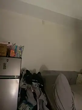 YoY-man online show from December 2024 04:43:01 PM