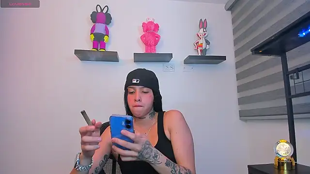 Gangster Girl online show from February 2026 12:15:02 AM