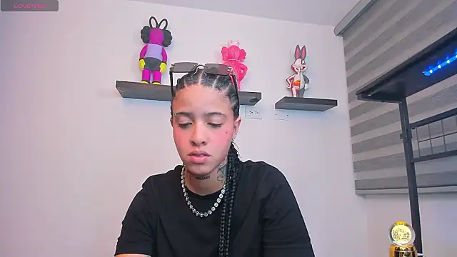 Gangster Girl online show from March 2026 05:24:01 AM