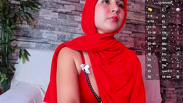 Snapshot of SamiQuest chatting on December 2024 09:33:01 AM SamiQuest online show from December 2024 09:33:01 AM