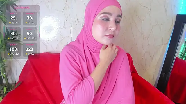 Snapshot of SamiQuest chatting on September 2025 04:12:02 AM SamiQuest online show from September 2025 04:12:02 AM