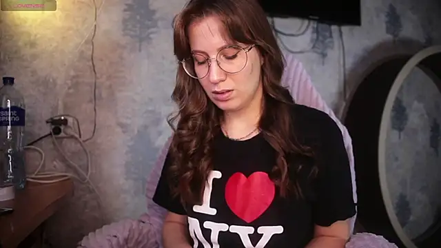 Snapshot of ms_allison_w chatting on November 2025 07:08:01 AM ms allison w online show from November 2025 07:08:01 AM