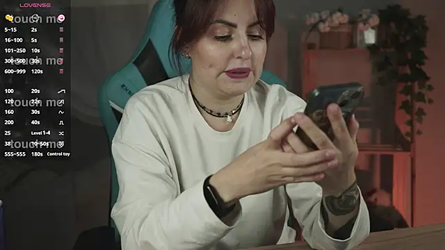 Lana  May online show from September 2025 08:14:01 AM