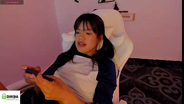 meganthompsonn22 online show from September 2025 06:02:02 PM