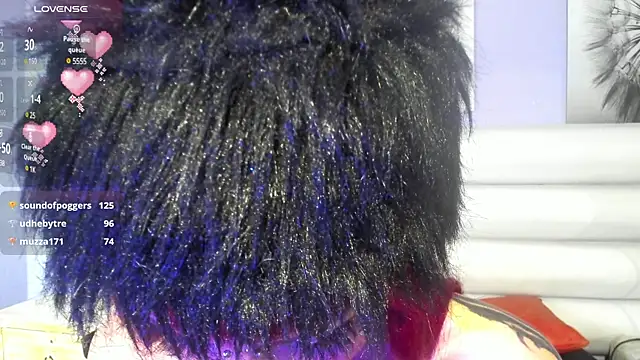 Snapshot of Effy_Corpse chatting on March 2025 05:39:02 PM Effy Corpse online show from March 2025 05:39:02 PM