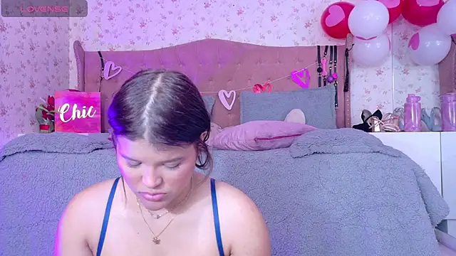 AvrillThomas online show from February 2025 03:30:02 PM