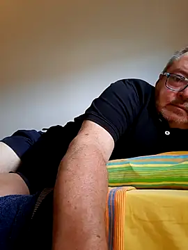 bluangelo online show from September 2025 12:18:02 PM