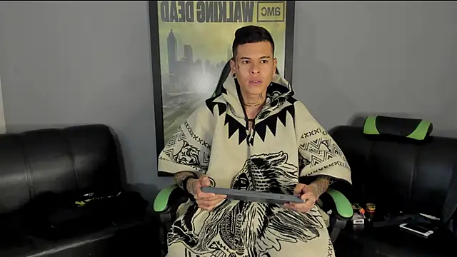 Snapshot of jamesinked_ chatting on December 2024 04:19:01 PM jamesinked online show from December 2024 04:19:01 PM