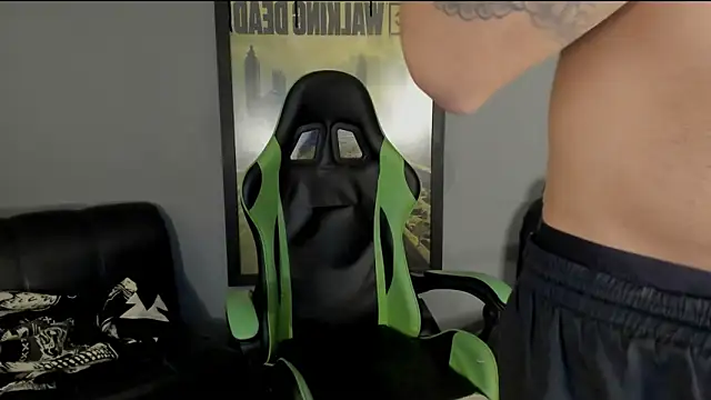 Snapshot of jamesinked_ chatting on February 2025 02:20:02 PM jamesinked online show from February 2025 02:20:02 PM