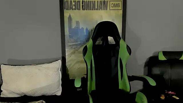 Snapshot of jamesinked_ chatting on March 2025 05:31:01 PM jamesinked online show from March 2025 05:31:01 PM