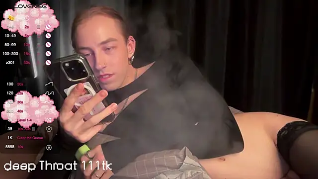 Snapshot of Avril_Pearly_ chatting on January 2025 09:00:01 PM Avril Pearly online show from January 2025 09:00:01 PM