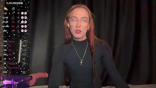 Snapshot of Avril_Pearly_ chatting on November 2025 03:26:02 PM Avril Pearly online show from November 2025 03:26:02 PM