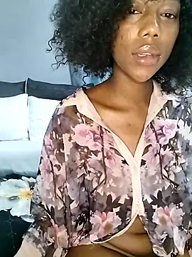 Snapshot of Sweet_nicole98 chatting on December 2025 05:19:02 PM Sweet nicole98 online show from December 2025 05:19:02 PM