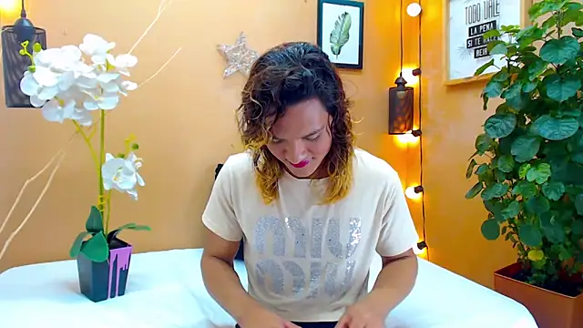 aslyhernandez 7 online show from October 2025 12:17:01 PM