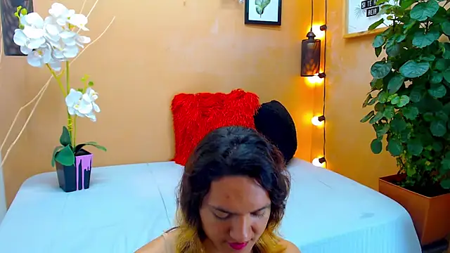 aslyhernandez 7 online show from October 2025 01:35:02 PM