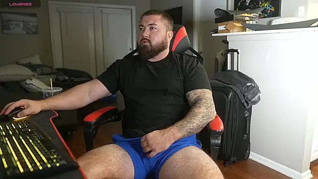 B The Creator X online show from February 2025 05:15:01 AM